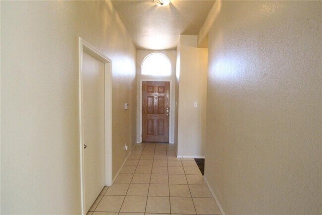 Building Photo - 107 Inman Dr