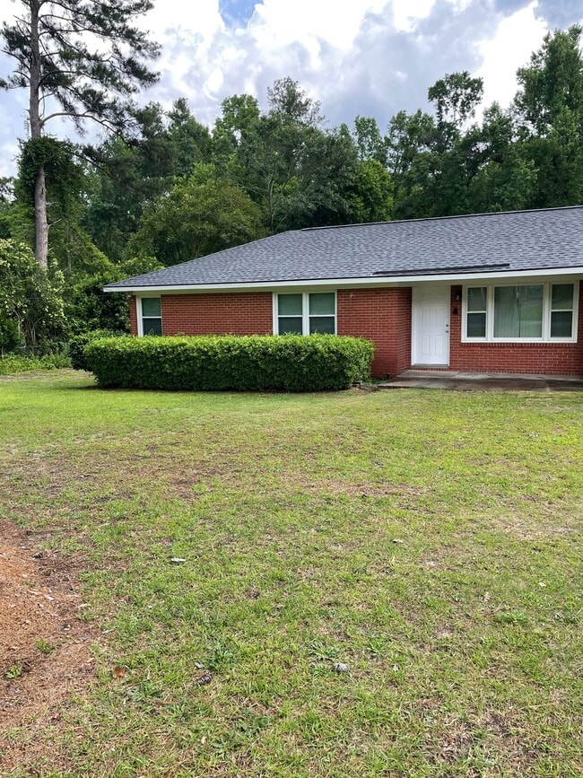 Building Photo - 2316 Martin Rd
