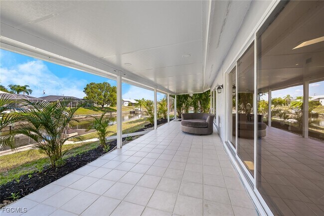 Building Photo - 1416 SE 11th Pl