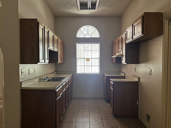 Building Photo - 115 Allen Dr