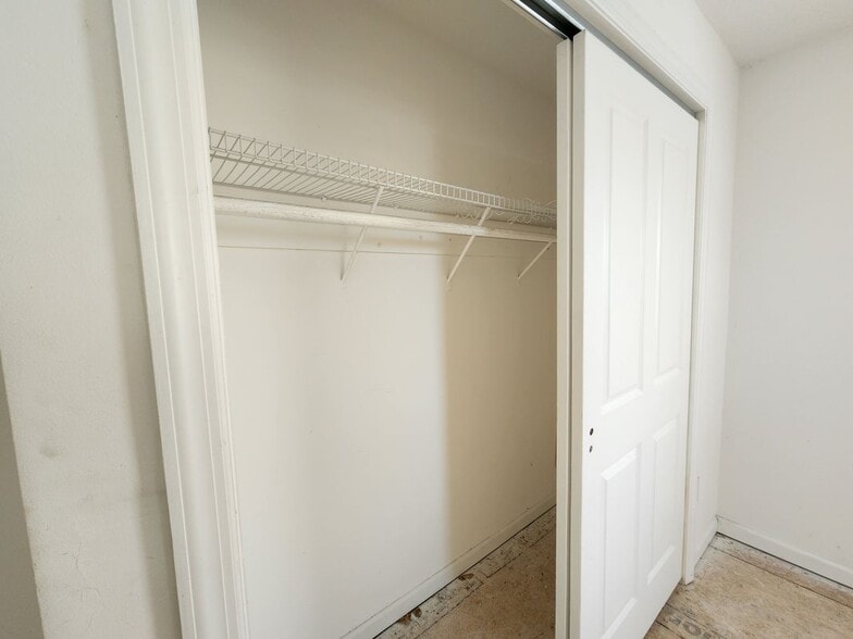 Building Photo - 106-108 North Dudley Avenue, 1st Floor