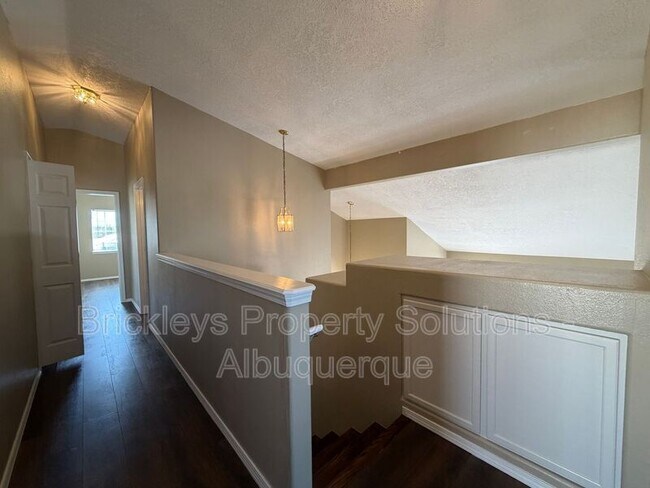 Building Photo - 10527 Brookline Pl NW