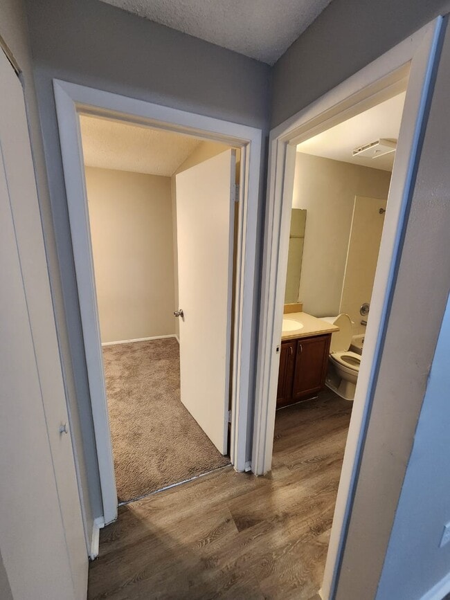 Building Photo - 5140 La Mancha Ct