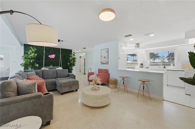 Building Photo - 4044 Country Club Blvd