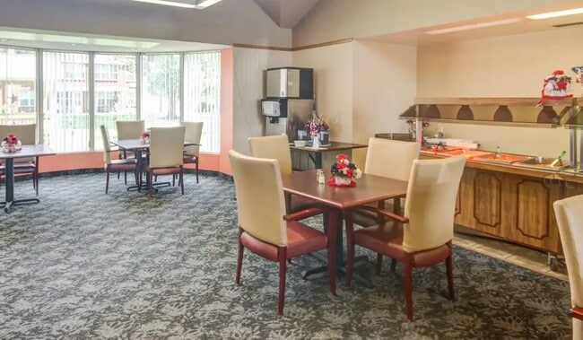 Building Photo - 201 W Delaware St