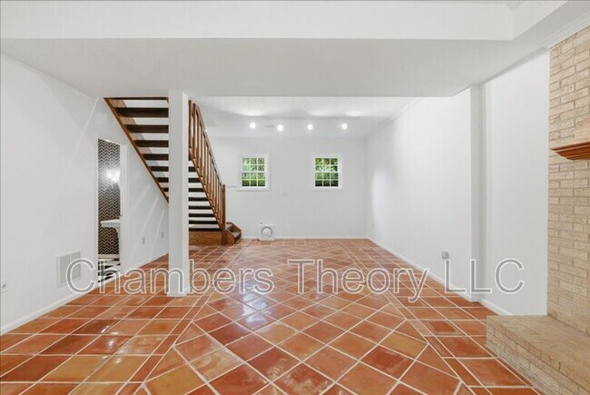 Building Photo - 1436 Ironwood Dr