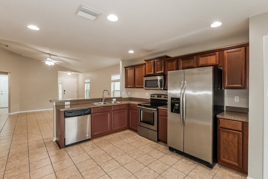 Building Photo - 10307 Granada Green Ct