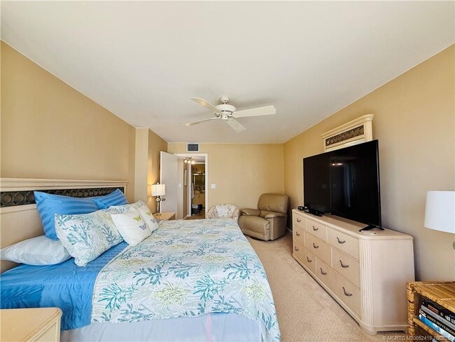 Building Photo - 9500 S Ocean Dr