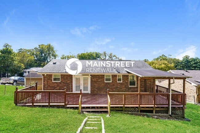Building Photo - 4 Bedroom Pet-Friendly Home in NASHVILLE, TN with Main Street Renewal