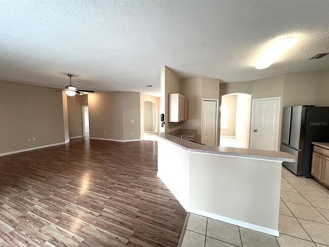 Building Photo - 36 Ripplewood Ln