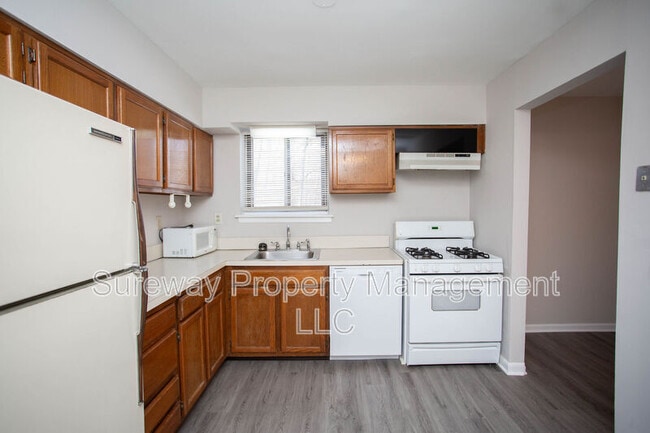 Building Photo - 171 Echelon Rd