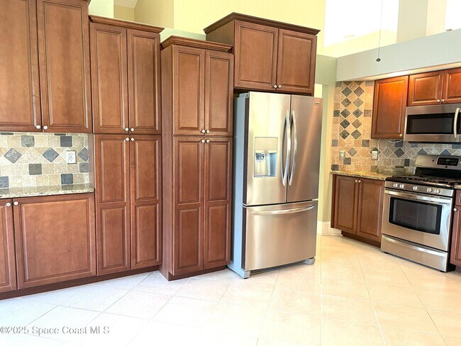Building Photo - 108 Windward Way