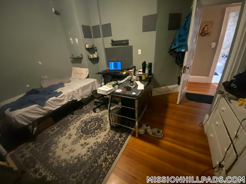 Building Photo - 12 Bucknam St