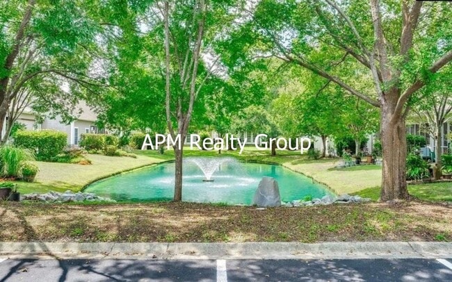 Building Photo - Easly Living Townhome