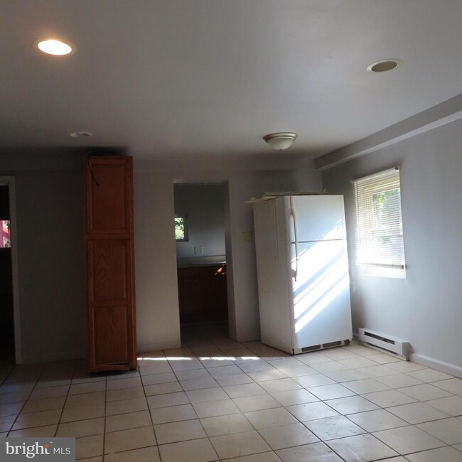 Building Photo - 11601 Buchanan Trail E