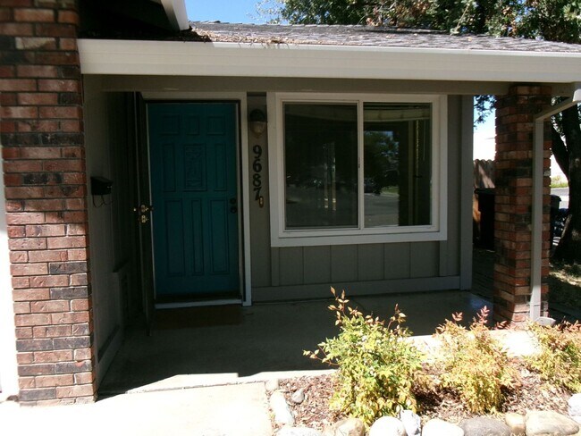 Building Photo - 9685-9687 Lake Natoma Dr