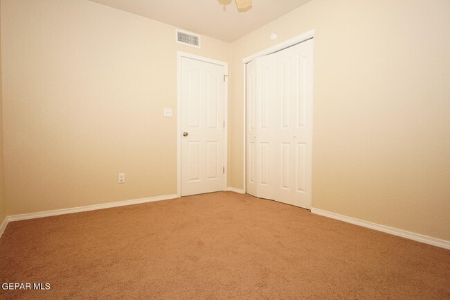 Building Photo - 7133 Mesquite Tree Ln