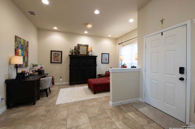 Building Photo - 5633 Briar Fld