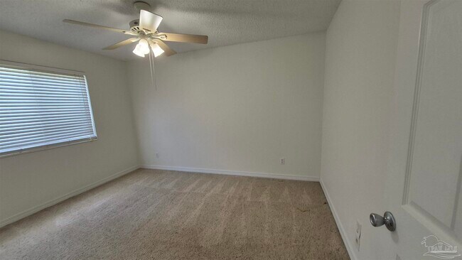 Building Photo - 7884 Bay Meadows Dr