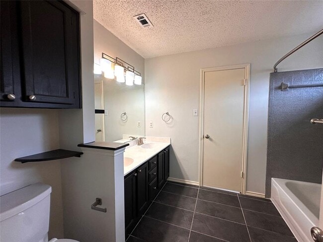 Building Photo - 8604 Piney Creek Bend