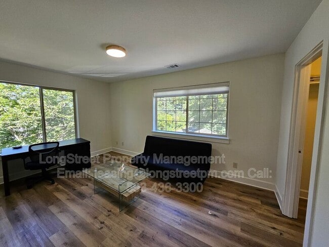 Building Photo - 11819 SW 60th Ave