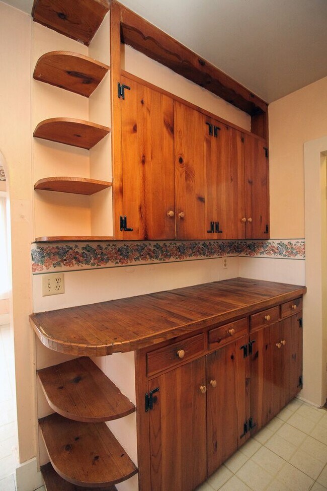 Building Photo - 3 Bed/1 Bath Craftsman Home – Oregon City