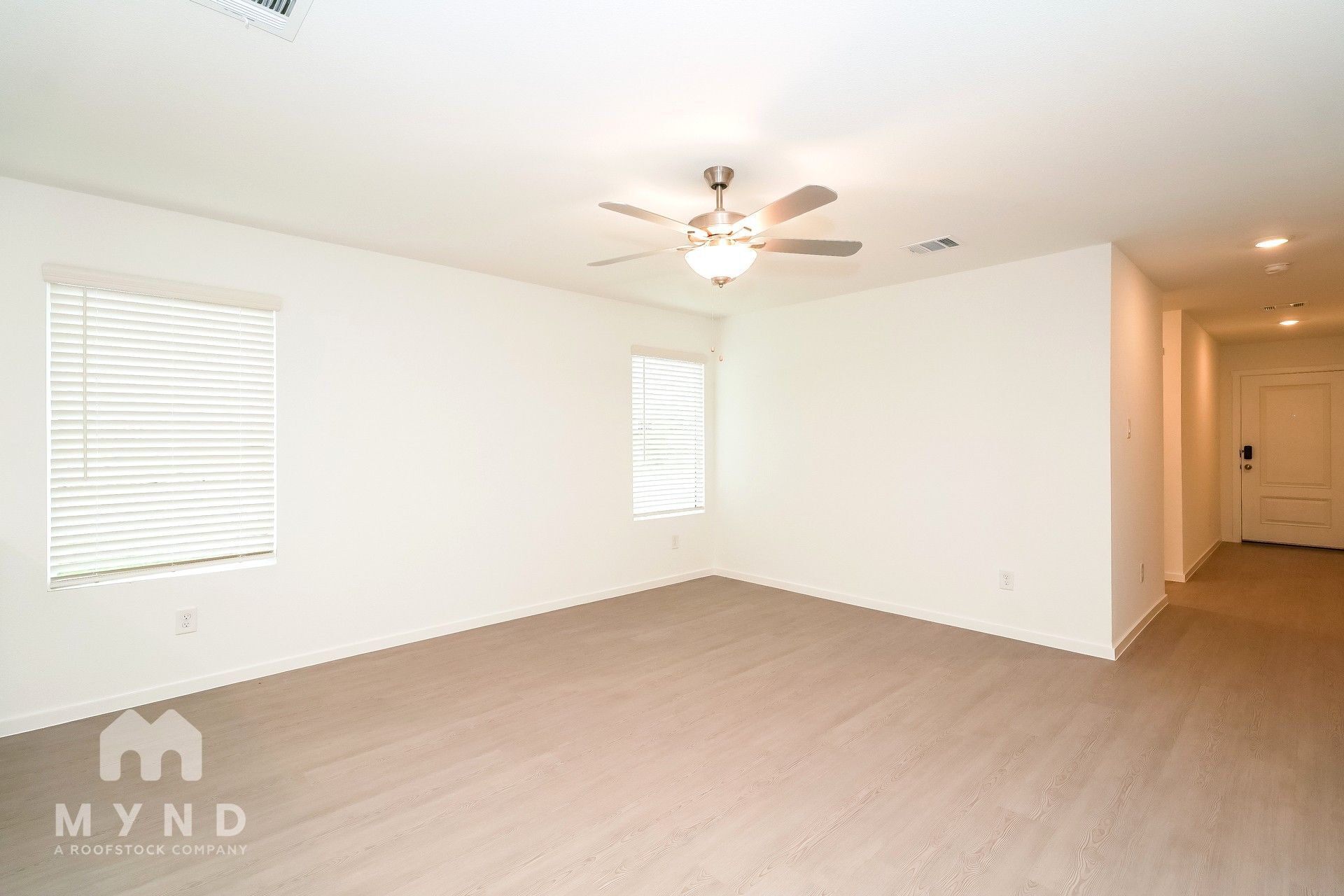 Building Photo - 2636 Mistwood Dr