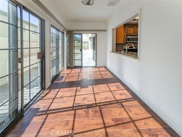 Building Photo - 227 S Madison Ave