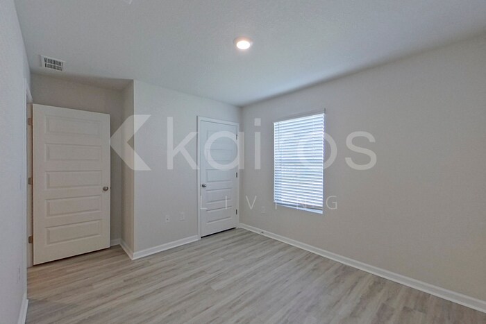 Building Photo - 4678 Malay Cir