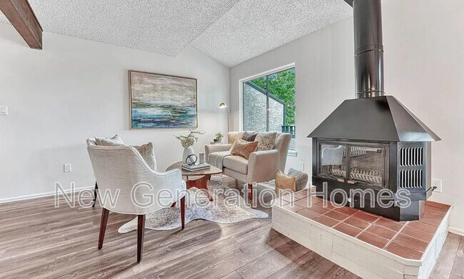 Building Photo - 4552 Castlepoint Dr