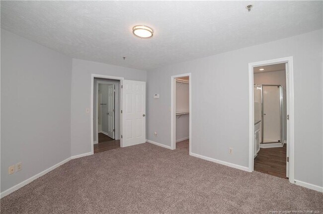 Building Photo - 974 Stewarts Creek Dr