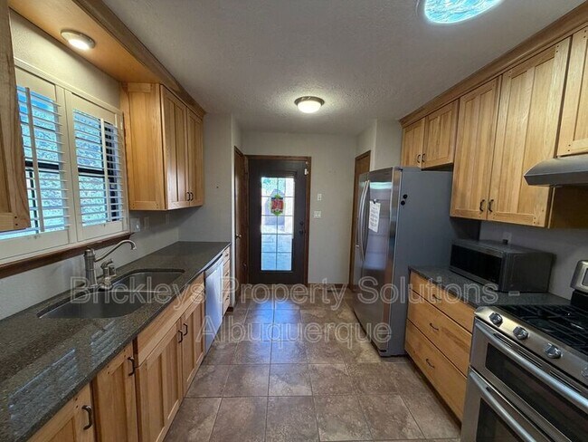 Building Photo - 2 Cochiti Trail