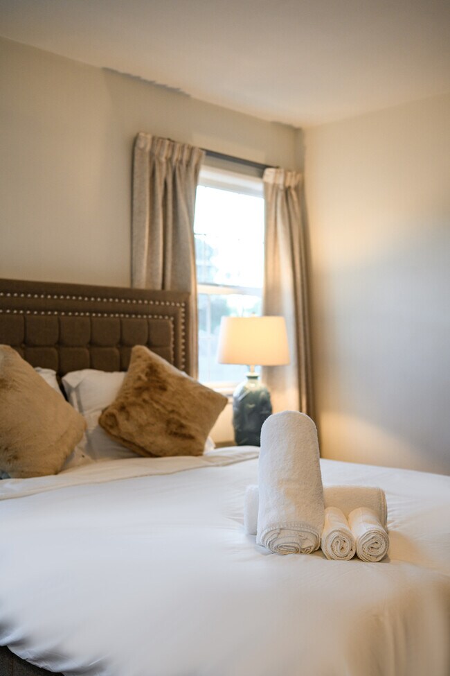 Building Photo - 1751 Belmont Ave