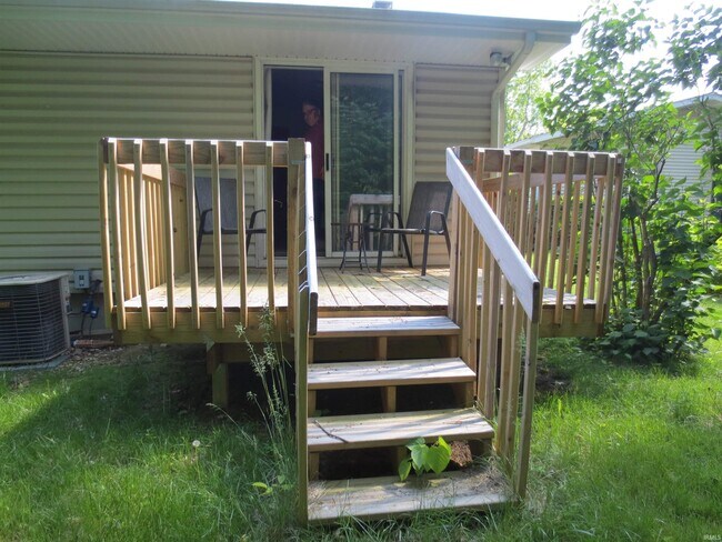 Building Photo - 108 Seneca Ln