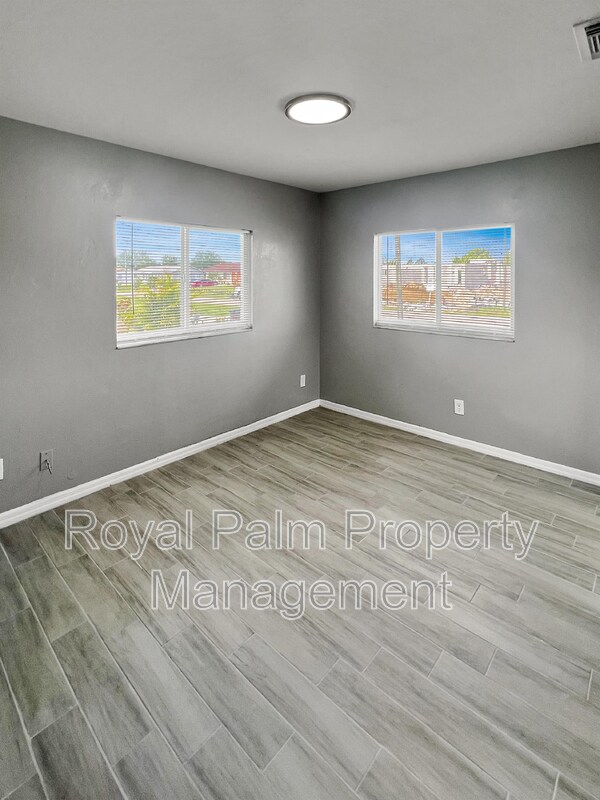 Building Photo - 123 Gordon Ave S