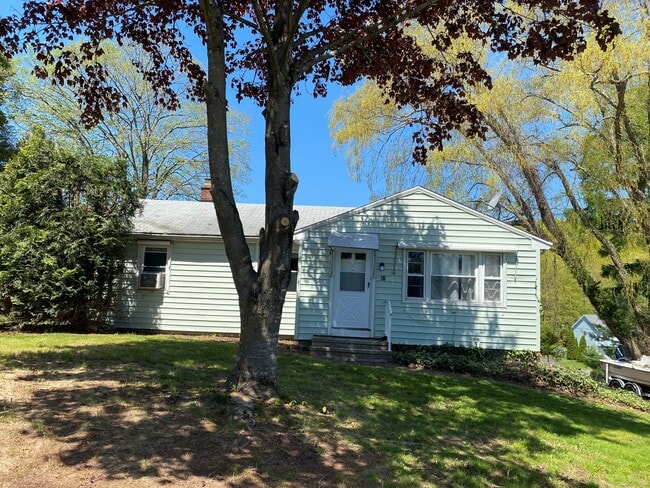 Building Photo - 46 Klarman Dr