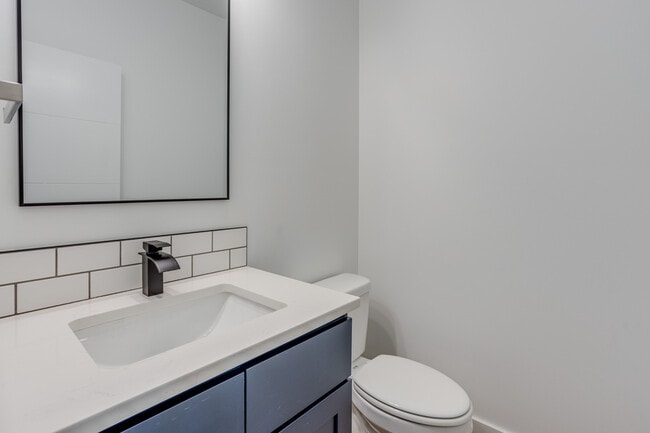 Building Photo - 3554 N Tyler Ct