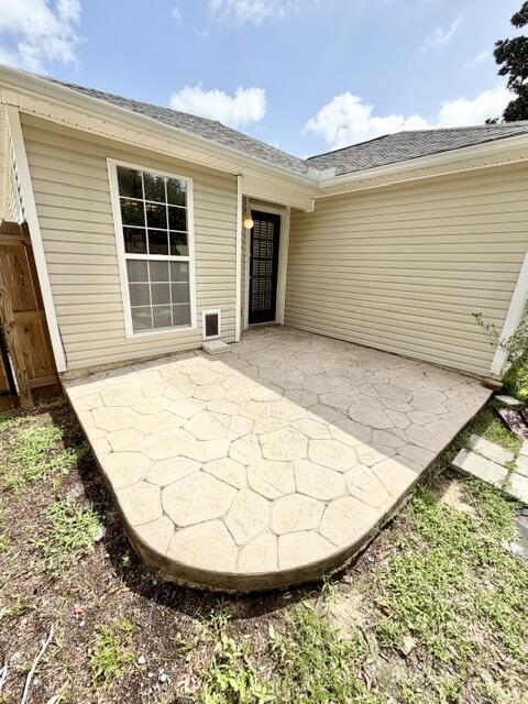 Building Photo - 2390 Marina Dr