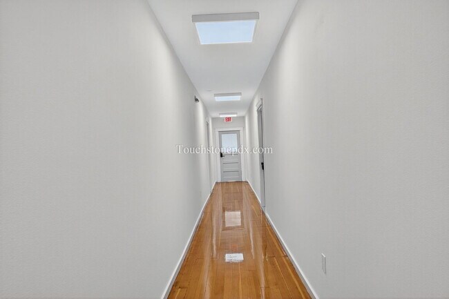 Building Photo - 4938 SE Foster Rd