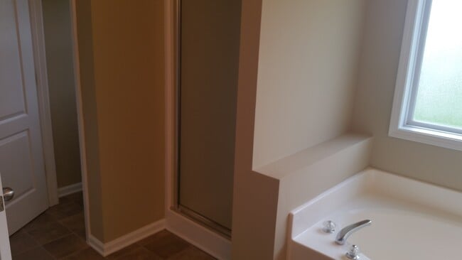 Building Photo - Coming Soon (2/24/26) Amazing 5 Bedroom Home for Lease