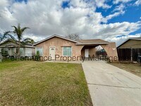 Building Photo - Beautiful 4 Bed/2 Bath SW Bakersfield Home w/ RBP & $0 Deposit Option