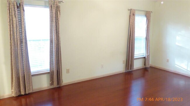 Building Photo - 9402 Towerstone Dr