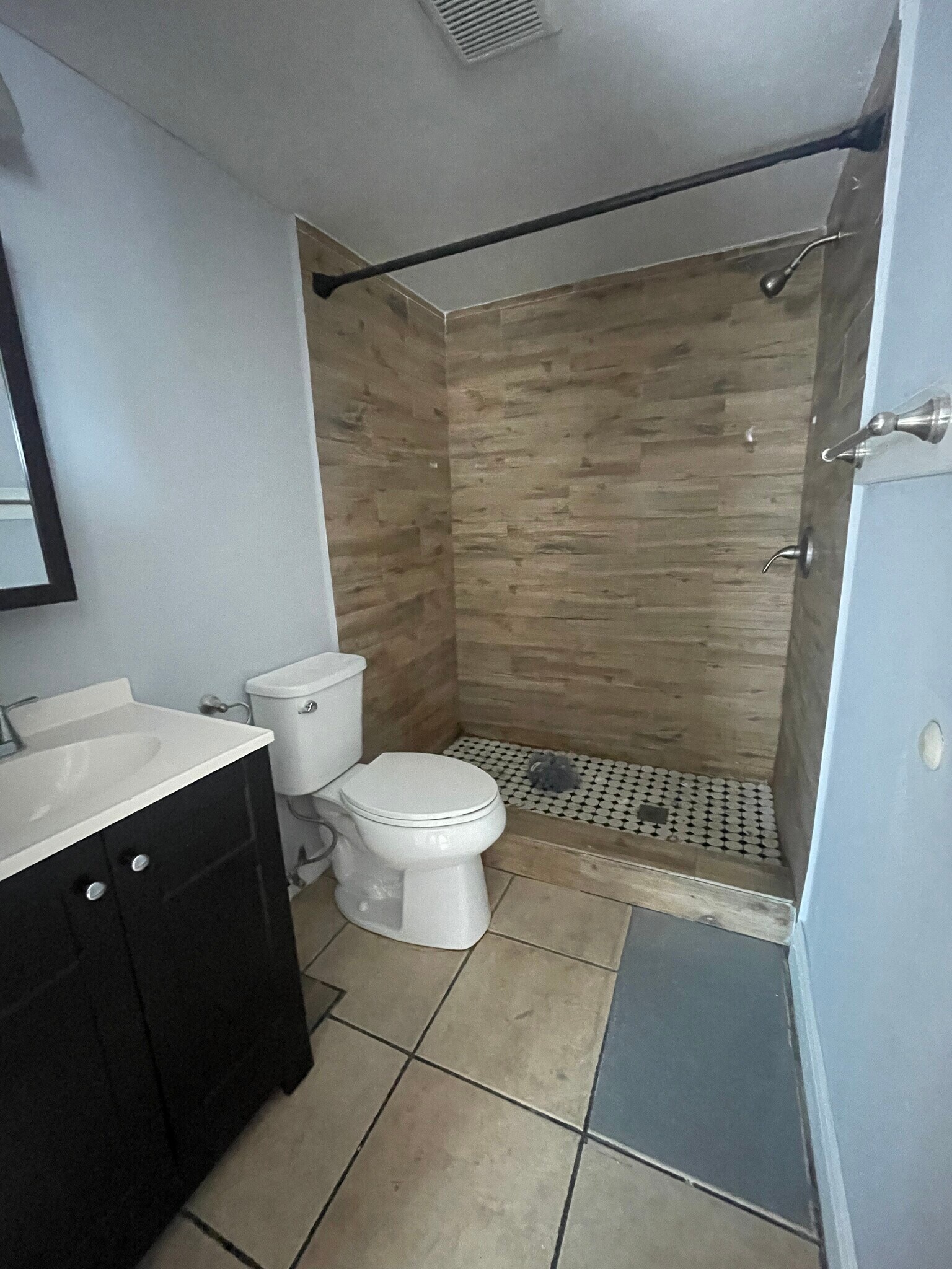 Building Photo - 311 Avanda Ct