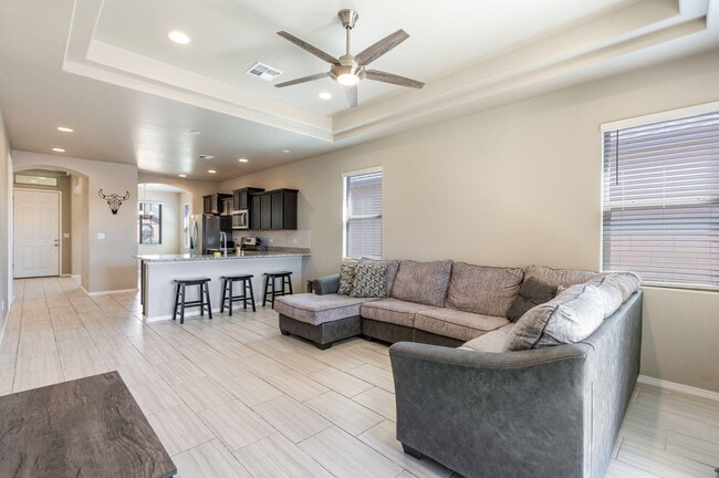 Building Photo - 2313 Melon Ridge Loop NE