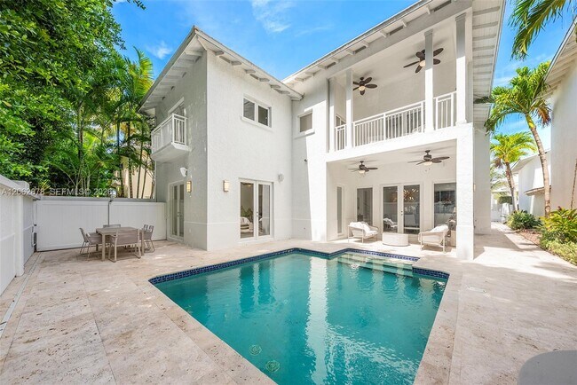 Building Photo - 6 Coconut Ln