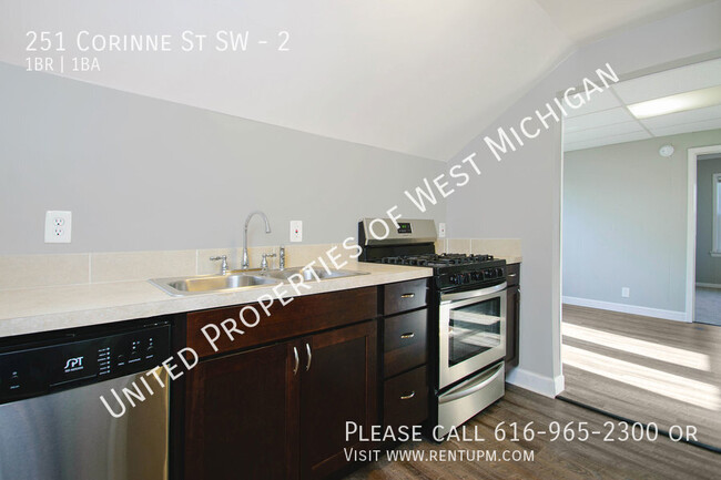 Building Photo - 251 Corinne St SW