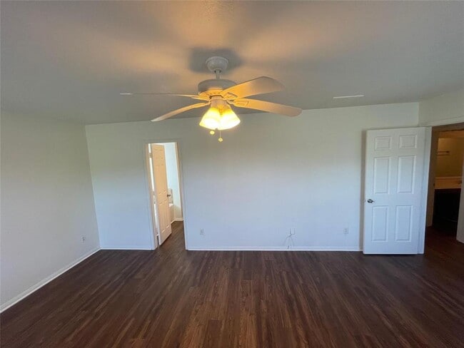 Building Photo - 2103 Weathersfield Trace Cir