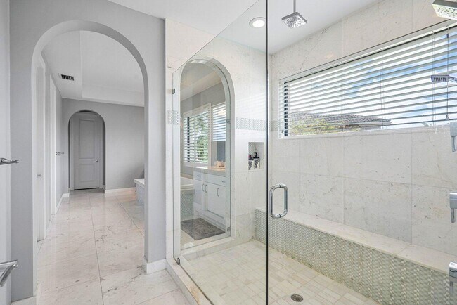 Building Photo - 17511 Cadena Dr