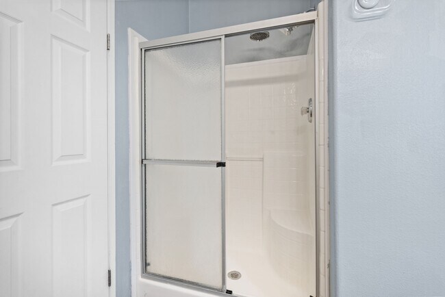 Building Photo - 2906 Shannon Ct