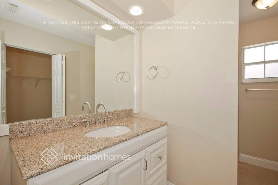 Building Photo - 11242 SW 64th Ln